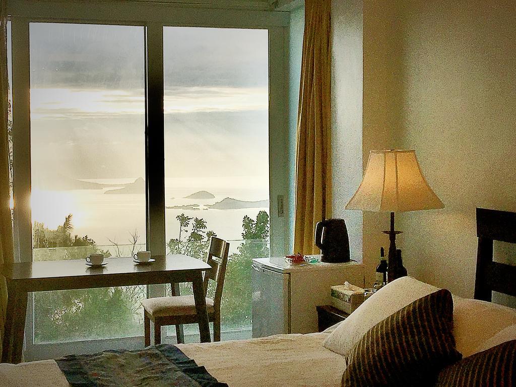 Bed and Breakfast The Carmelence View Tagaytay City Exterior foto